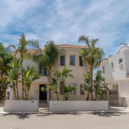 Palm Ekaterina 4 Bdrm Villa Paralimni