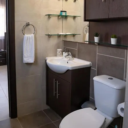 Palm Ekaterina 4 Bdrm Villa *