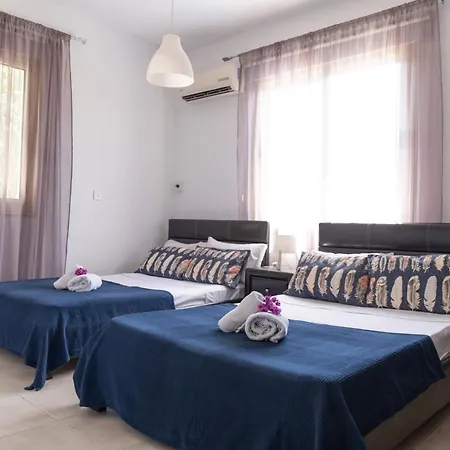 Palm Ekaterina 4 Bdrm *