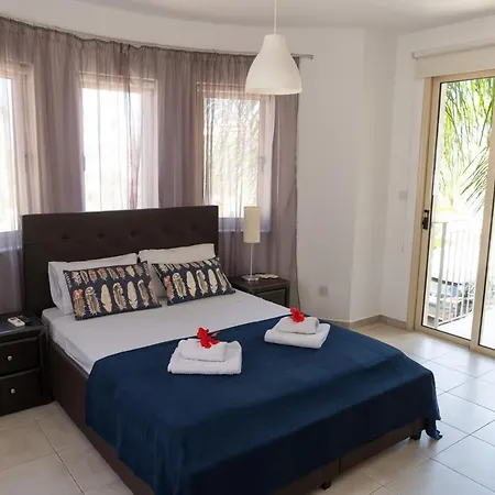 Palm Ekaterina 4 Bdrm *