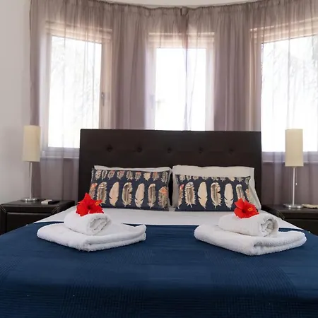 Palm Ekaterina 4 Bdrm Villa Paralímni