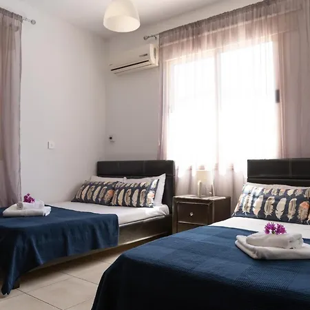Palm Ekaterina 4 Bdrm Paralímni