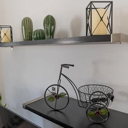 Palm Ekaterina 4 Bdrm Paralímni